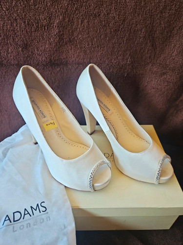 Benjamin adams ivory duchesse - benjamin,