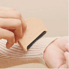 Cashmere Comb Sweater Shaver