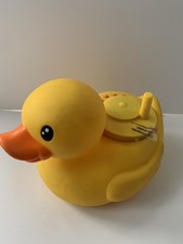 NOVELTY DUCK SHAPE RADIO   FM