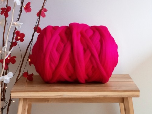 Magenta pink merino wool tops - pink*,