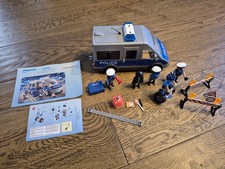Playmobil 9236 City Action Police Van with Lights and Sound Plus 3 Extra Figures