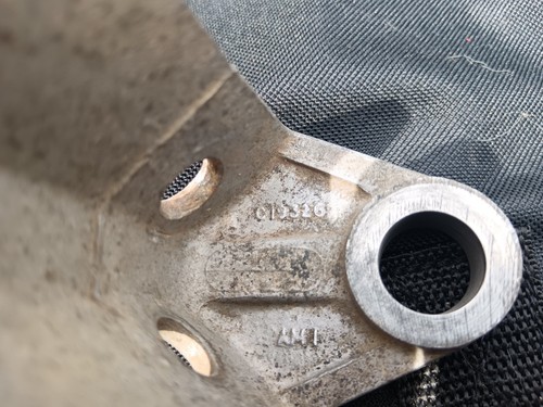 Etype bonnet hinge - etype,