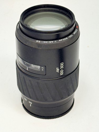 Minolta 100 300mm - f/4.5-5.6, af