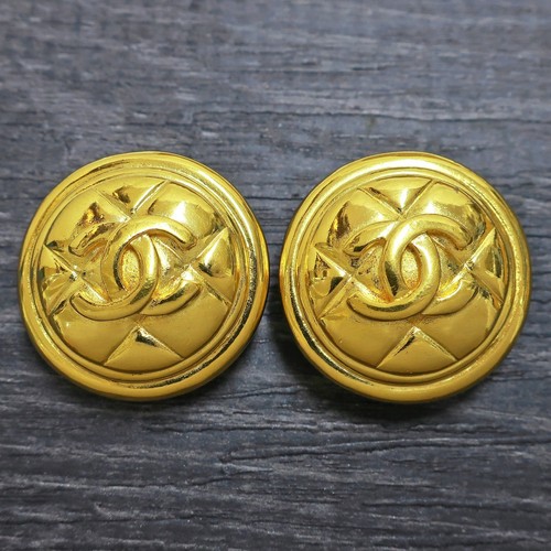 Chanel gold plated - plated, cc