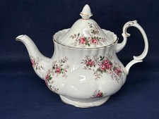 ROYAL ALBERT LAVENDER ROSE TEAPOT FIRST QUALITY EXCELLENT
