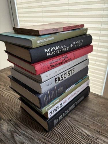 Job lot books fascism - lot,