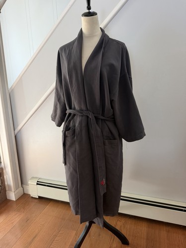 Vtg marriott hotel - marriott, robe