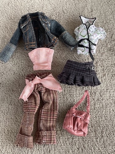 Bratz doll clothes boutique - doll,