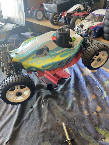 Team tr8 nitro buggy 28 - nitro,