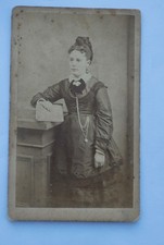 CDV OF PRETTY VICTORIAN LADY