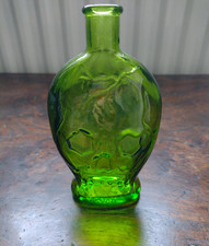 Vintage Wheaton NJ Glass 1971 Green Skull Poison Bottle 5 1/8 in. tall Halloween
