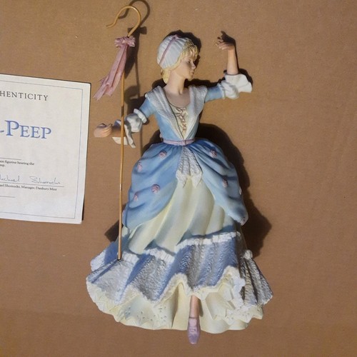 Wedgwood porcelain figure - wedgwood,