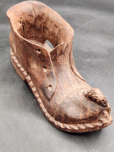 Robert mouseman thompson - "mouseman",