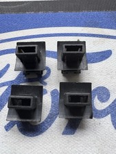 Ford cortina Mk5 Bumper Bar End Clips X4, Nos, Genuine Ford