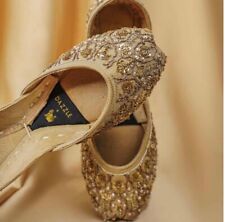 Anchal Gold juttis | Bridal shoes | Gold flats | Handmade | Khussa