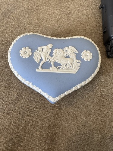Wedgewood trinket box - wedgewood,