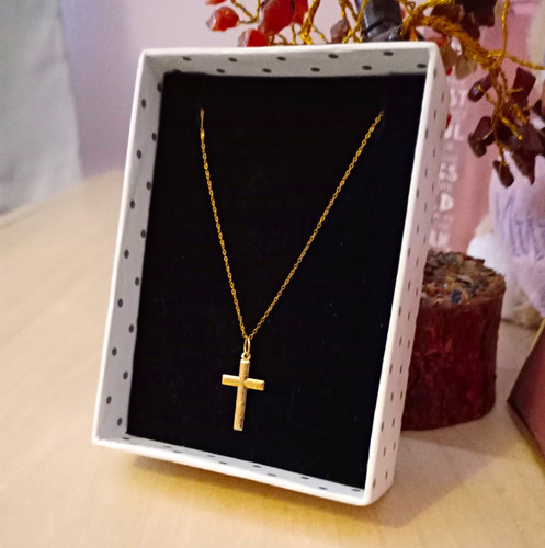 Hallmark 375 9ct yellow - 9ct, gold