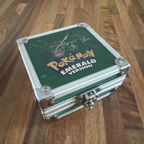 Pokemon emerald rayquaza - emerald,
