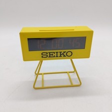 Yellow Seiko Digital Stopwatch Countdown Timer Alarm Clock with Calendar QHL062Y