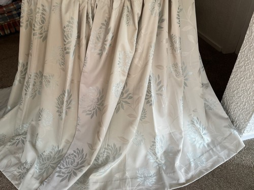 Pair curtains measuring 62 - of,
