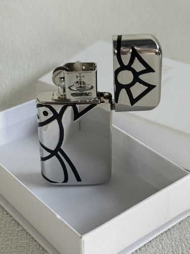 Seller vivienne westwood - *us,