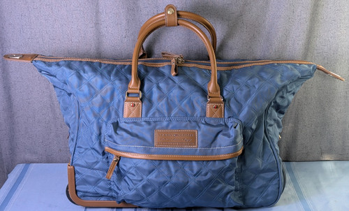 Tommy hilfiger large - 18",