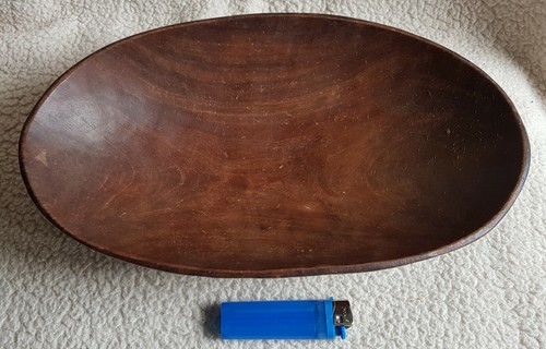 Wooden carved fruit bowl - carved,