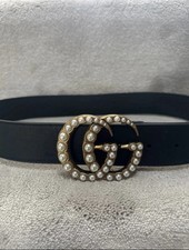 Ladies Gucci Pearl Buckle
