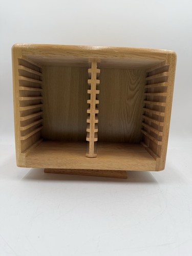 Vintage wood rotating - wood, cd