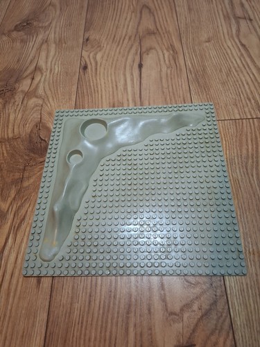 Lego moon base plate 32 - moon,