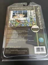 Dimensions Petite Gold