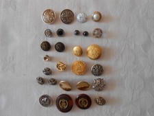 VINTAGE  METAL LOOK-ALIKE