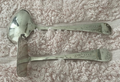 Child spoon and pusher set - and,