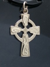 9ct Yellow Gold Celtic Cross