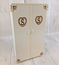 Vintage retro Sindy Bedroom