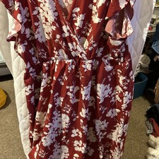 Ladies dress long length   size 5xl flowers wrap front   used 