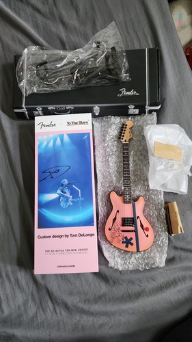 Tom delonge astra - delonge, ad