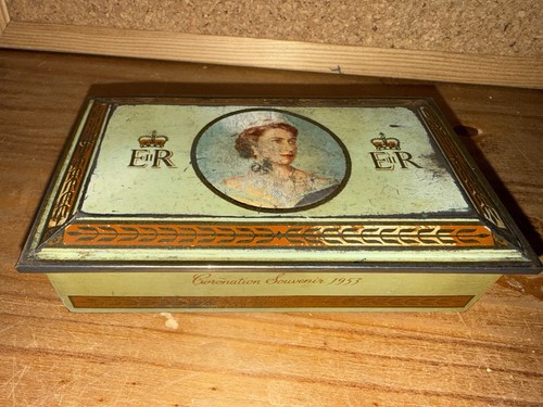Vintage cigarette tin - tin, to