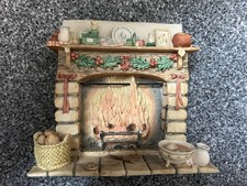 Border Fine Arts Brambly Hedge BH24 Christmas Fireplace
