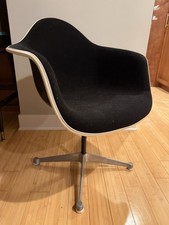 Herman Miller Charles Eames