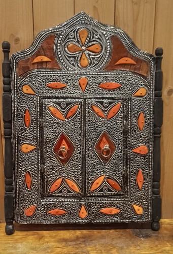 Vintage moroccan shutter - vintage,