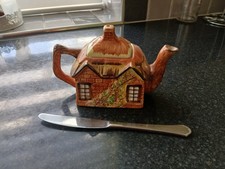 Vintage Ye Olde Cottage Cottage Ware Teapot