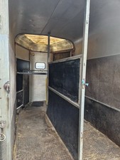 Ifor Williams 505 Horse Trailer Partition With Breast Bar