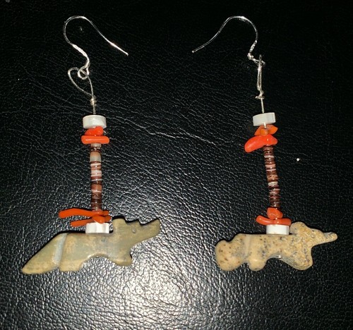 Handmade zuni fetish animal - zuni,