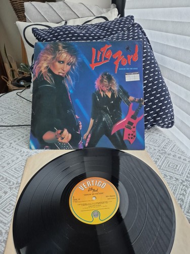 Lita ford dancin on the - :, dancin'