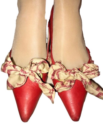 Carolina herrera pointed - carolina,