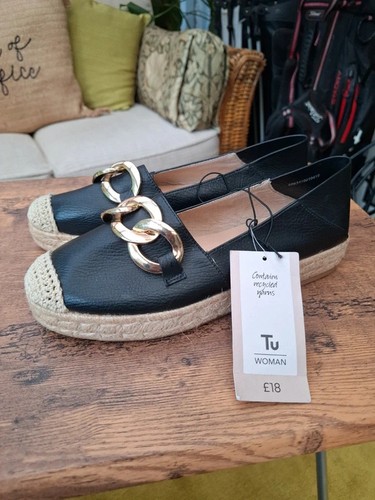 Stunning ladies black faux