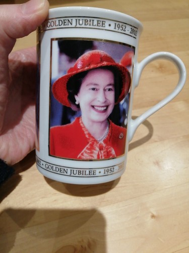 Mug queen elizabeth - mug, golden