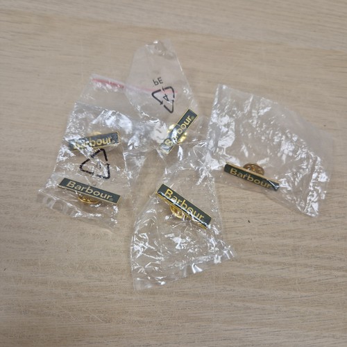 Barbour classic pin badges - x,