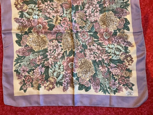 Beautiful vintage square - beautiful,